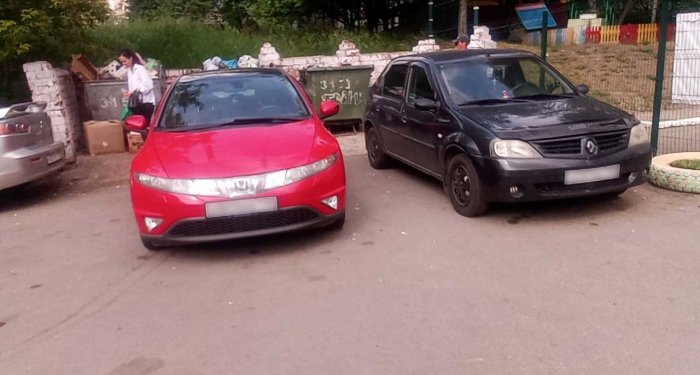 Система штрафов за припаркованные автомобили у контейнерных площадок начала действовать в Приангарье